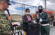 cogfm-ejercito-nacional-jornada-interinstitucional-brindo-bienestar-a-amas-de-4500-habitantes-de-soacha-12.jpg