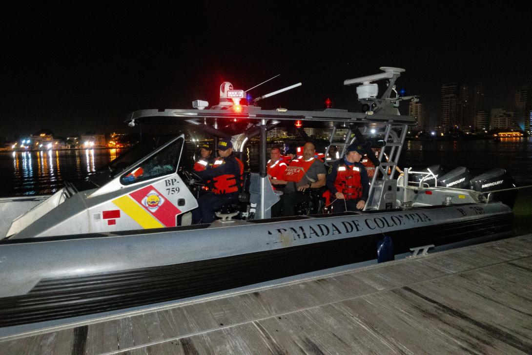 Rescatadas 8 personas que presentaron una emergencia en el mar a bordo de un buque de carga